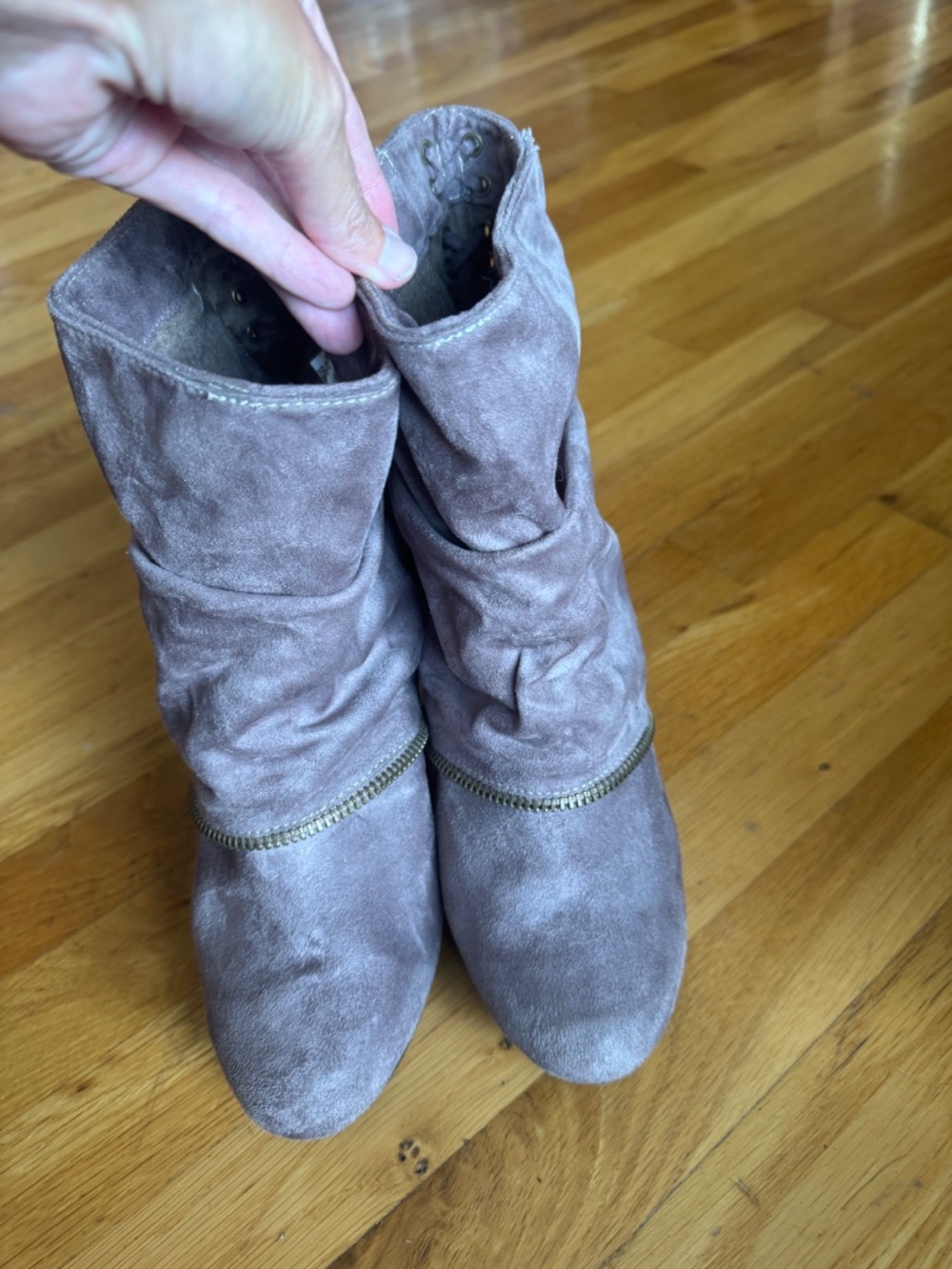 Not Rated Women’s Size 10 Bootie Suede Taupe - Picture 5 of 5